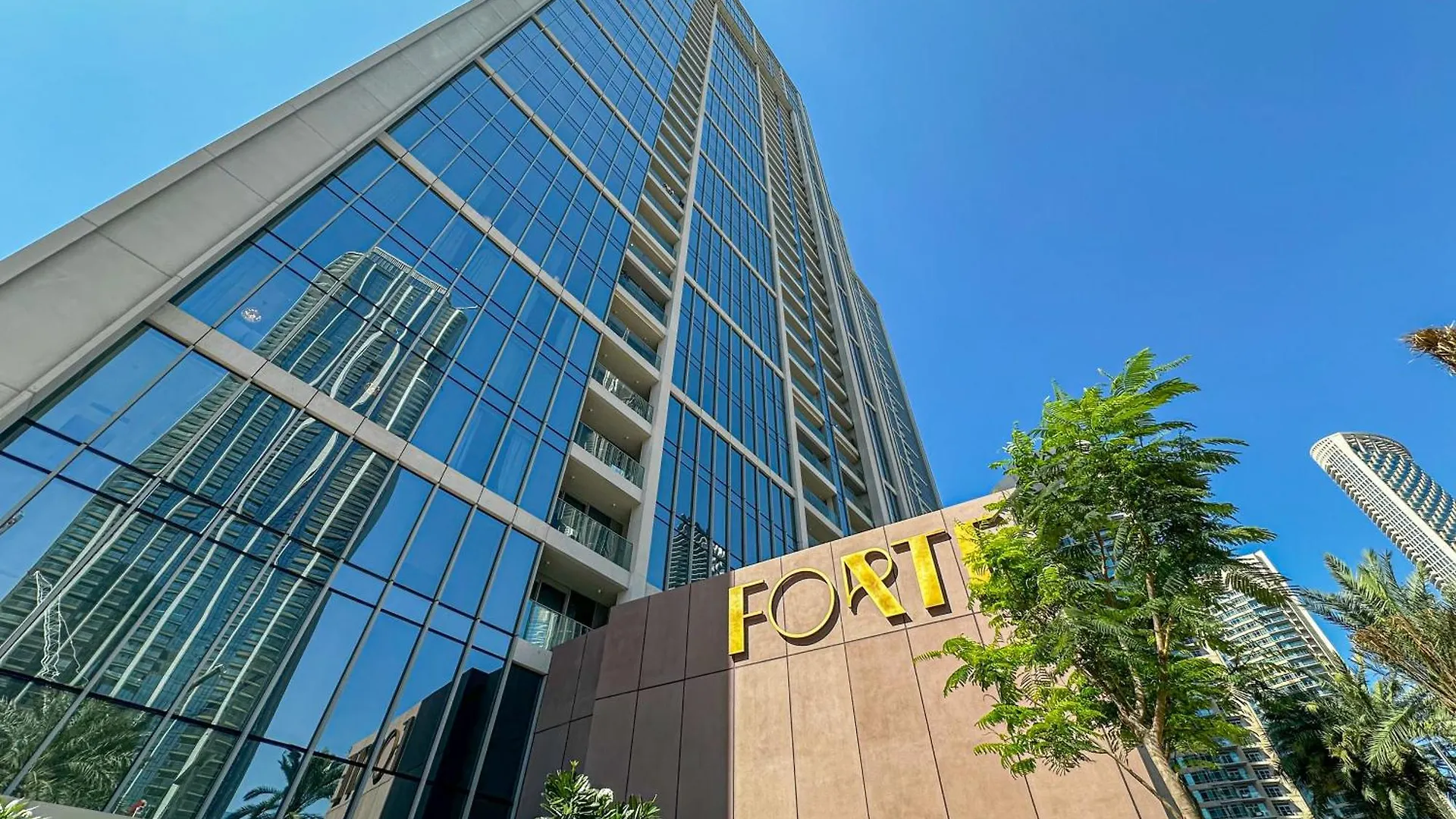 Higuests - Contemporary Comfort 1Br Apt In Forte Tower 1 Dubai Apartment
